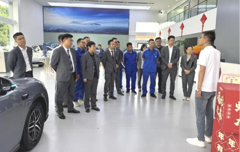 汽貿(mào)公司黨支部開展&ldquo;走出去、學(xué)進來，改作風(fēng)、促發(fā)展&rdquo;貫徹中央八項規(guī)定精神學(xué)習(xí)教育走深走實主題黨日活動